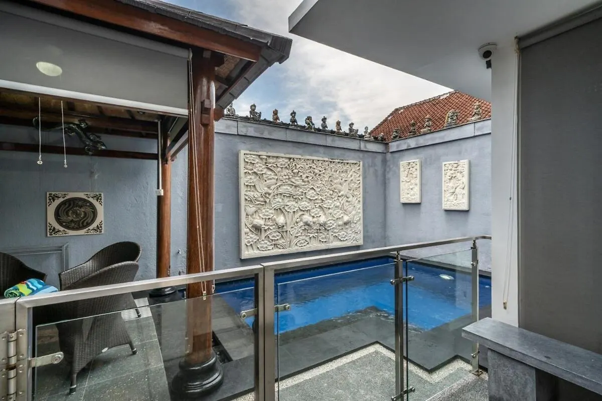 3 Bedroom Private Pool Villa In Kuta Kuta