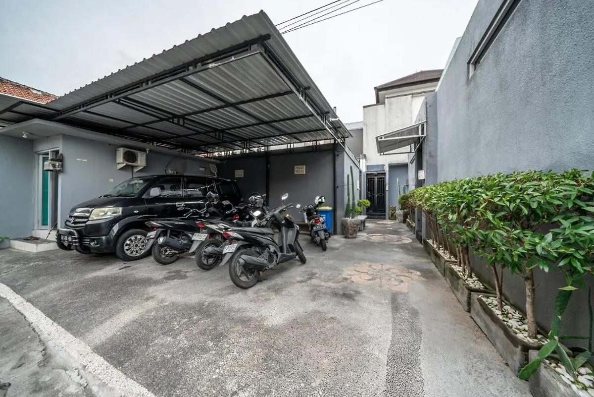3 Bedroom Private Pool Villa In Kuta Kuta