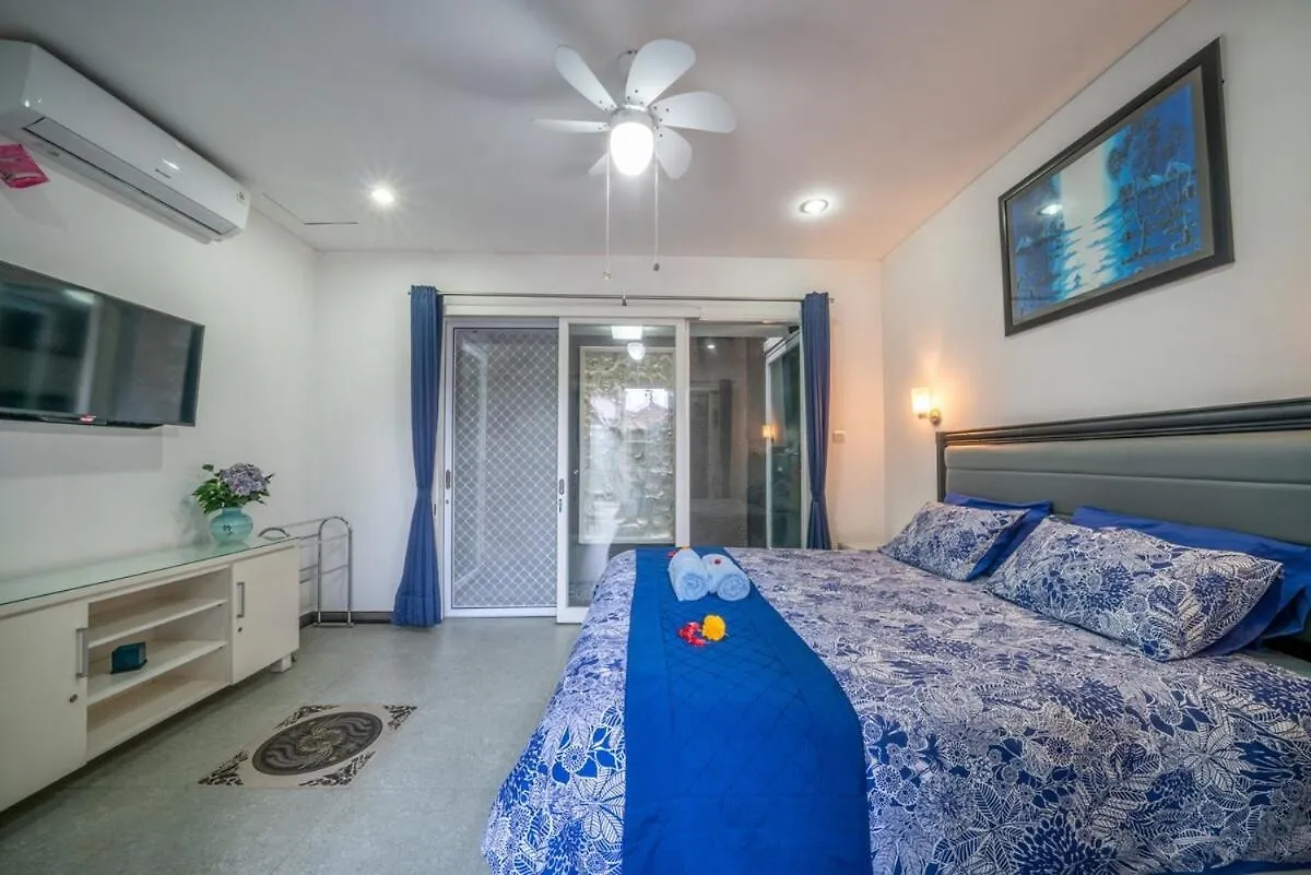 3 Bedroom Private Pool Villa In Kuta Kuta Lombok